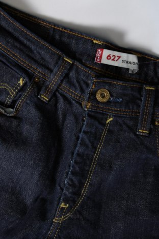 Дамски дънки Levi's, Размер S, Цвят Син, Цена 75,29 лв.