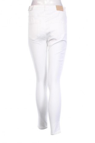 Damen Jeans ONLY, Größe L, Farbe Weiß, Preis 13,99 €