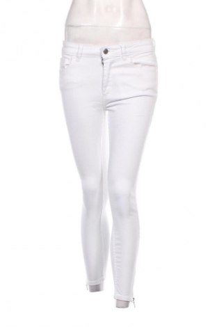 Damskie jeansy ONLY, Rozmiar M, Kolor Biały, Cena 73,99 zł