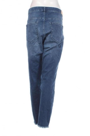 Damskie jeansy ONLY Carmakoma, Rozmiar XXL, Kolor Niebieski, Cena 102,99 zł