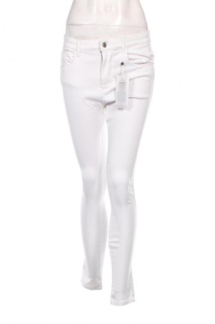 Damen Jeans ONLY Carmakoma, Größe L, Farbe Weiß, Preis 12,99 €