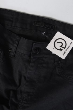 Dámské džíny  Perfect Jeans By Gina Tricot, Velikost L, Barva Černá, Cena  249,00 Kč