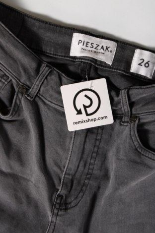 Damskie jeansy Pieszak, Rozmiar S, Kolor Szary, Cena 30,99 zł