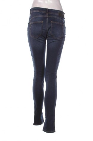 Damskie jeansy Pulz Jeans, Rozmiar M, Kolor Niebieski, Cena 52,99 zł