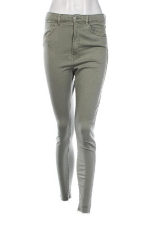 Damen Jeans Stradivarius, Größe M, Farbe Grün, Preis 9,49 €