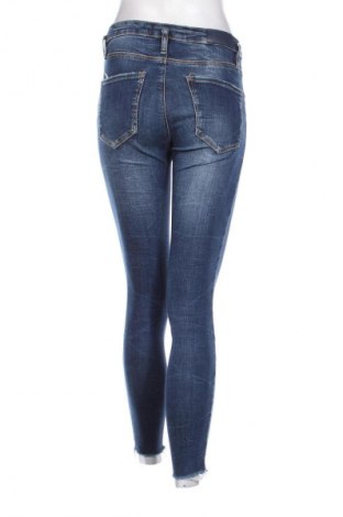 Damen Jeans Stradivarius, Größe S, Farbe Blau, Preis 10,66 €