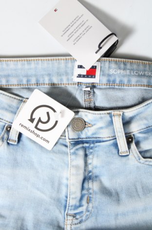 Dámske džínsy  Tommy Jeans, Veľkosť L, Farba Modrá, Cena  44,95 €