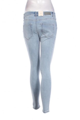 Damskie jeansy Vero Moda, Rozmiar M, Kolor Niebieski, Cena 65,99 zł