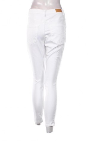 Damen Jeans Vero Moda, Größe L, Farbe Weiß, Preis € 13,99