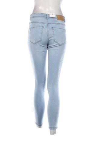 Damskie jeansy Vero Moda, Rozmiar S, Kolor Niebieski, Cena 164,99 zł