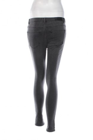 Damskie jeansy Vero Moda, Rozmiar M, Kolor Szary, Cena 20,99 zł