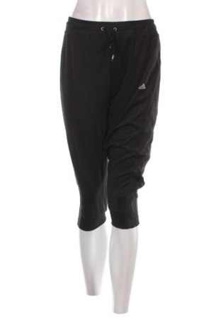 Pantaloni scurți de femei Adidas, Mărime M, Culoare Negru, Preț 137,99 Lei