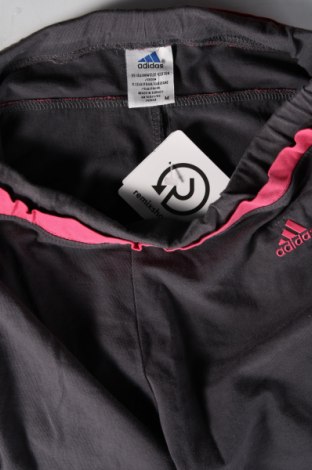 Pantaloni scurți de femei Adidas, Mărime M, Culoare Albastru, Preț 61,99 Lei