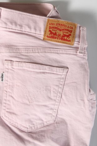 Γυναικείο κοντό παντελόνι Levi's, Μέγεθος M, Χρώμα Βιολετί, Τιμή 16,99 €