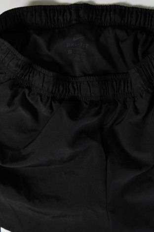 Pantaloni scurți de femei Nike, Mărime S, Culoare Negru, Preț 47,99 Lei