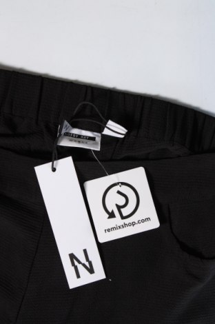 Damen Shorts Noisy May, Größe M, Farbe Schwarz, Preis € 6,99