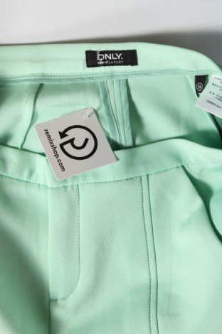 Pantaloni scurți de femei ONLY, Mărime S, Culoare Verde, Preț 35,99 Lei