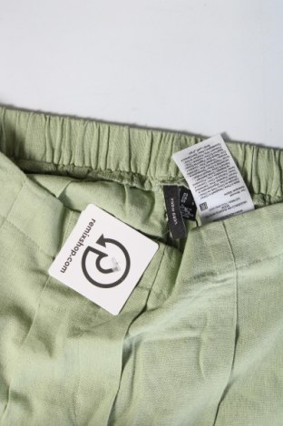 Pantaloni scurți de femei Vero Moda, Mărime S, Culoare Verde, Preț 45,99 Lei