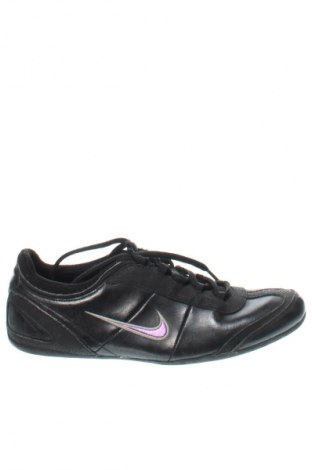 Dámske topánky  Nike, Veľkosť 38, Farba Čierna, Cena  45,52 €