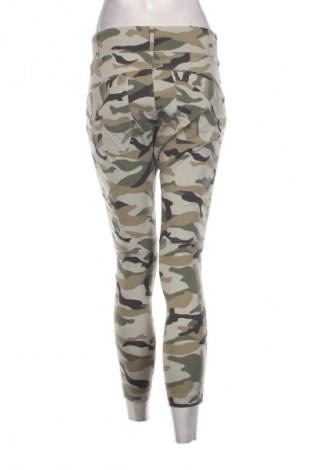 Pantaloni de femei, Mărime M, Culoare Multicolor, Preț 33,99 Lei