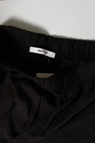 Damenhose About You, Größe M, Farbe Schwarz, Preis € 10,99