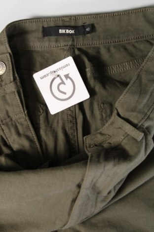 Damenhose Bik Bok, Größe M, Farbe Grün, Preis € 7,29