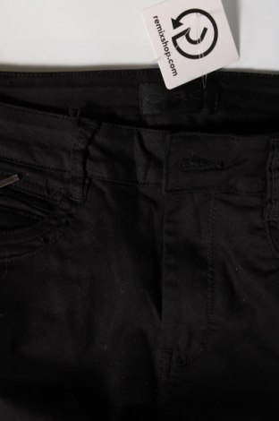 Damenhose C.Ro, Größe M, Farbe Schwarz, Preis € 6,49