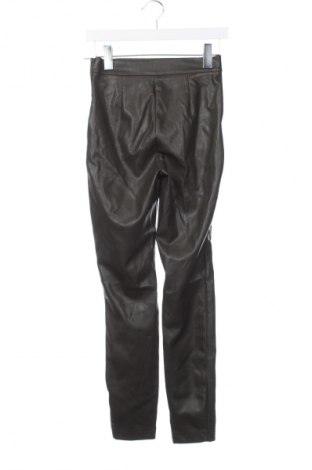 Damenhose Clockhouse, Größe XS, Farbe Grün, Preis € 6,49