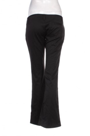 Pantaloni de femei Freeman T. Porter, Mărime M, Culoare Negru, Preț 121,99 Lei