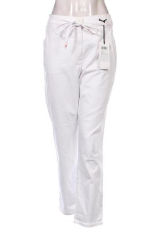 Pantaloni de femei Gerry Weber, Mărime XXL, Culoare Alb, Preț 256,99 Lei