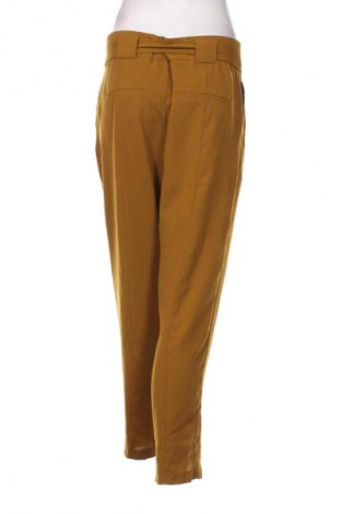 Pantaloni de femei Gina Tricot, Mărime M, Culoare Galben, Preț 28,99 Lei