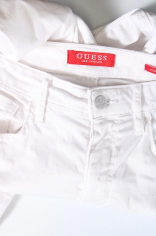 Damenhose Guess, Größe M, Farbe Weiß, Preis € 35,99