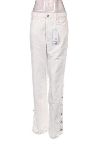 Pantaloni de femei Guess, Mărime L, Culoare Alb, Preț 565,99 Lei