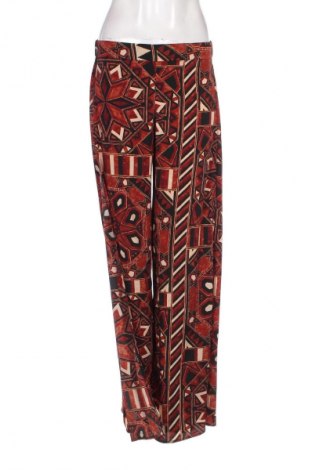 Pantaloni de femei H&M, Mărime S, Culoare Multicolor, Preț 36,99 Lei