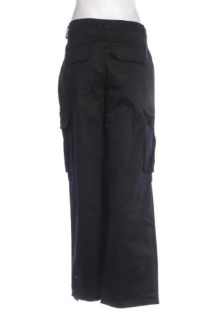 Pantaloni de femei LENI KLUM x ABOUT YOU, Mărime L, Culoare Negru, Preț 122,99 Lei