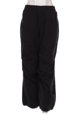 Pantaloni de femei LeGer By Lena Gercke X About you, Mărime M, Culoare Negru, Preț 91,99 Lei