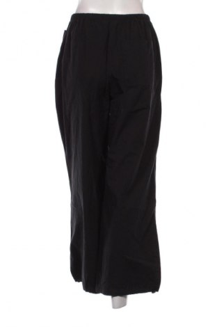 Pantaloni de femei LeGer By Lena Gercke X About you, Mărime M, Culoare Negru, Preț 91,99 Lei