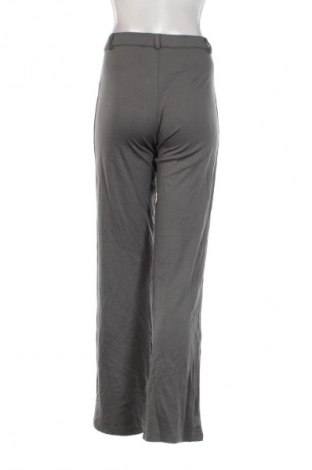 Pantaloni de femei Nelly, Mărime M, Culoare Gri, Preț 31,99 Lei