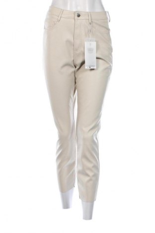 Pantaloni de femei ONLY, Mărime M, Culoare Bej, Preț 63,99 Lei