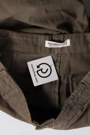 Damenhose Pull&Bear, Größe M, Farbe Grün, Preis 19,95 €