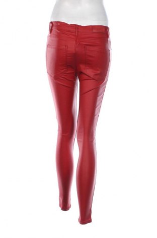 Damenhose Stradivarius, Größe M, Farbe Rot, Preis € 20,29