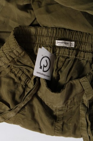 Pantaloni de femei Stradivarius, Mărime M, Culoare Verde, Preț 44,99 Lei