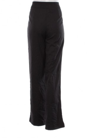 Damenhose Trendyol, Größe M, Farbe Schwarz, Preis 19,99 €