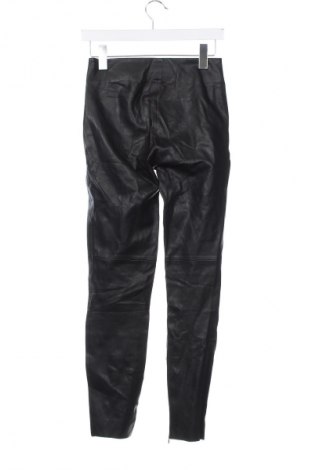 Pantaloni de femei Zara, Mărime XS, Culoare Negru, Preț 32,99 Lei