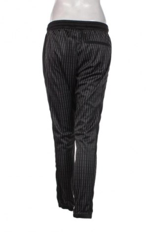 Pantaloni trening de femei Mister Tee, Mărime M, Culoare Negru, Preț 44,99 Lei