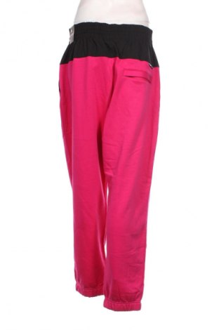 Damen Sporthose Nike, Größe L, Farbe Rosa, Preis 48,53 €