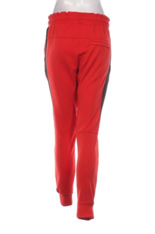 Damen Sporthose One Redox, Größe S, Farbe Rot, Preis 7,99 €