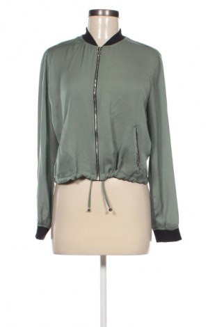 Geacă de femei Bershka, Mărime S, Culoare Verde, Preț 79,99 Lei