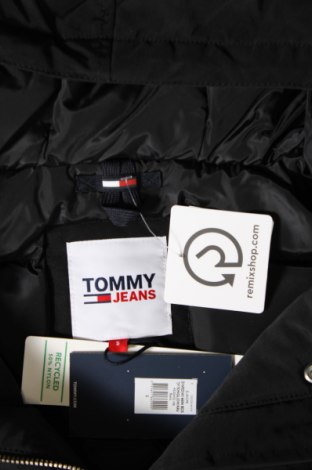 Дамско яке Tommy Jeans, Размер S, Цвят Черен, Цена 204,99 лв.