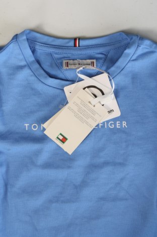 Παιδικό μπλουζάκι Tommy Hilfiger, Μέγεθος 4-5y/ 110-116 εκ., Χρώμα Μπλέ, Τιμή 13,29 €